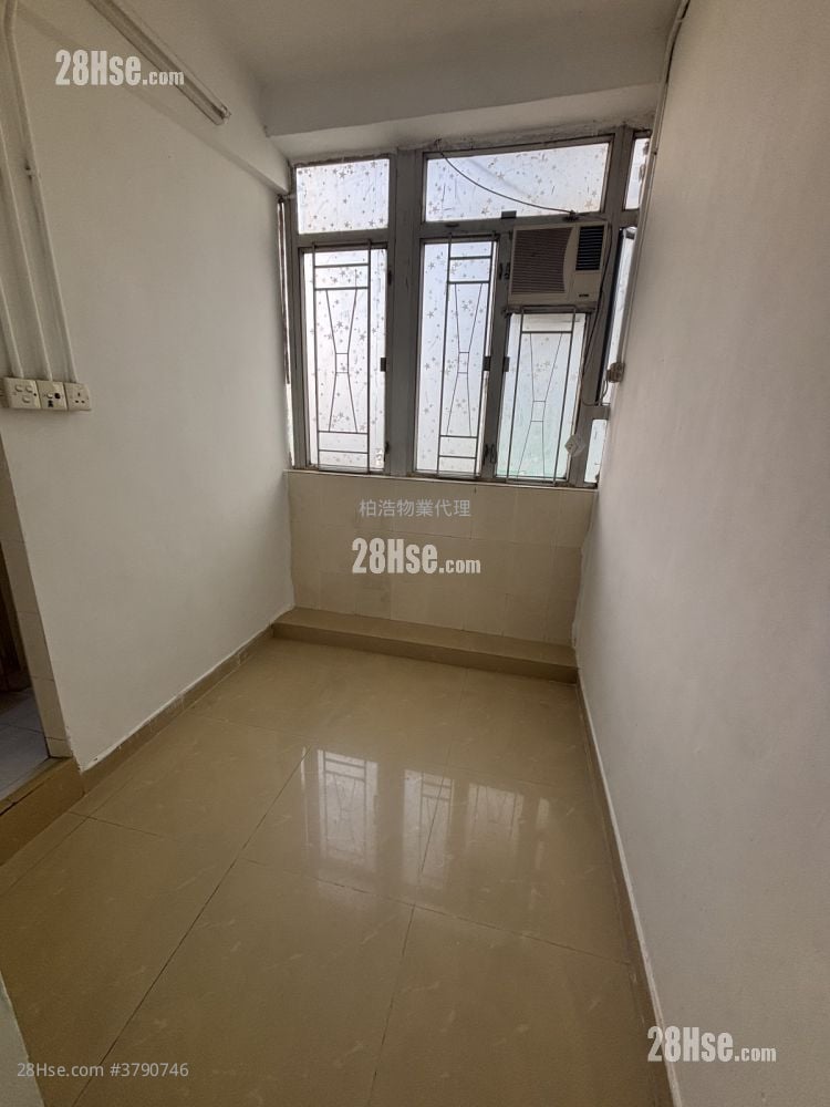 Chinese Mansion Rental Studio 180 ft²
