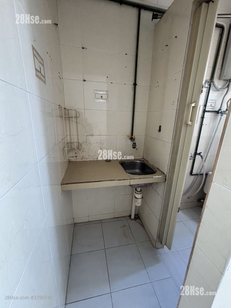 Chinese Mansion Rental Studio 180 ft²