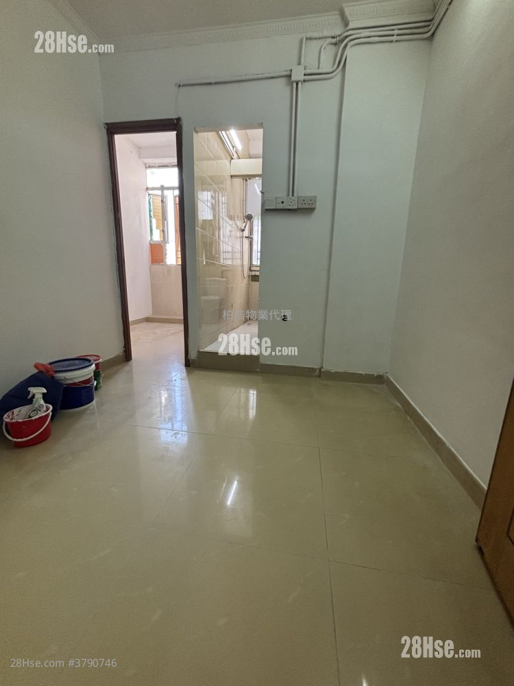 Chinese Mansion Rental Studio 180 ft²