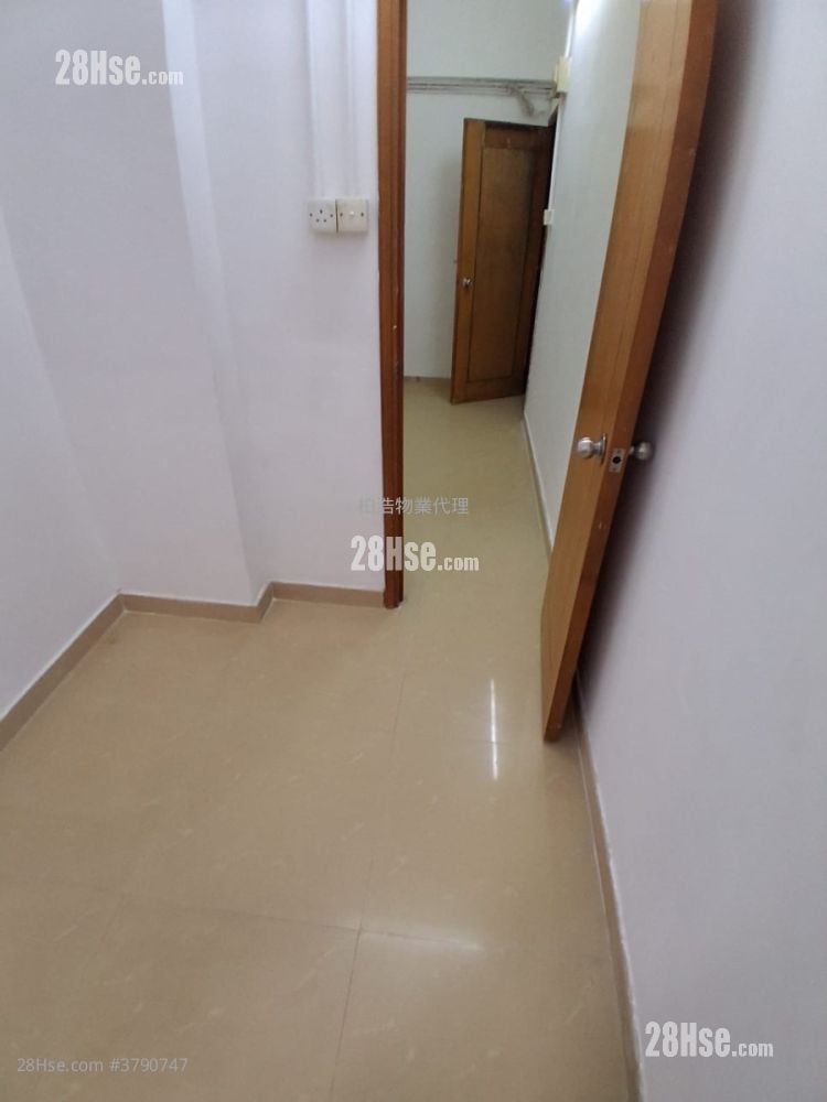 Chinese Mansion Rental Studio 180 ft²
