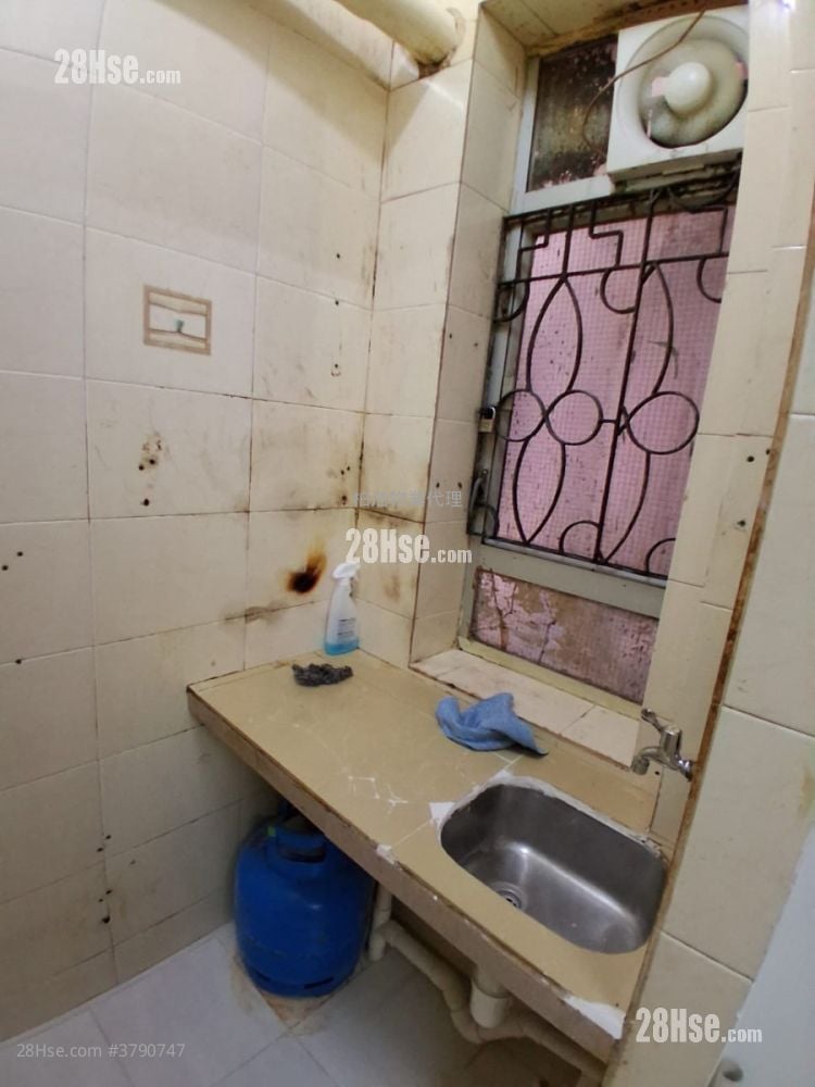 Chinese Mansion Rental Studio 180 ft²