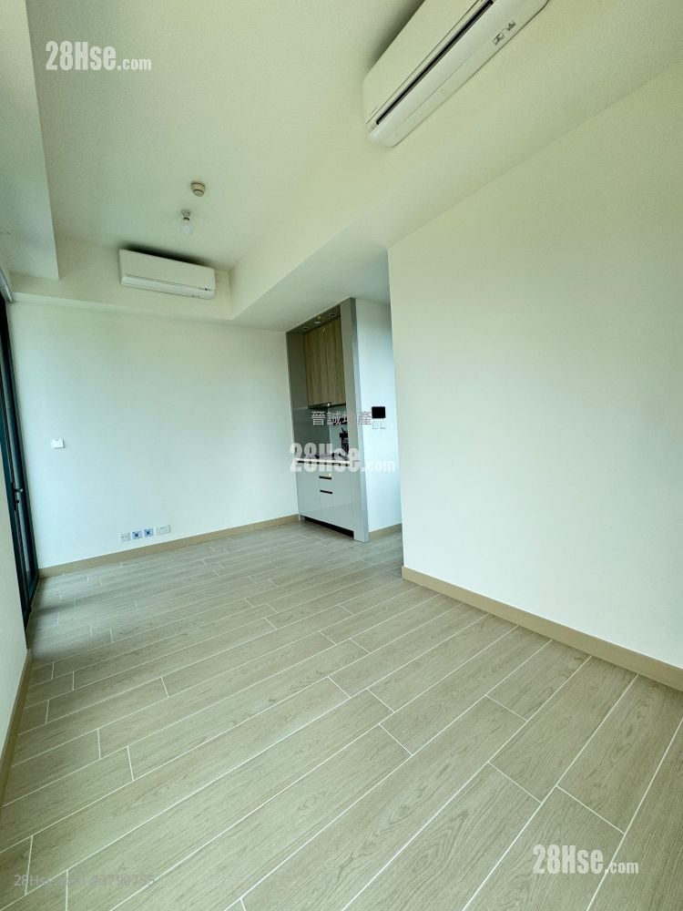 Gold Coast Bay Sell 1 Bedroom , 1 Bathroom 306 ft²