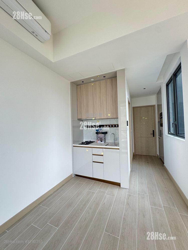 Gold Coast Bay Sell 1 Bedroom , 1 Bathroom 306 ft²