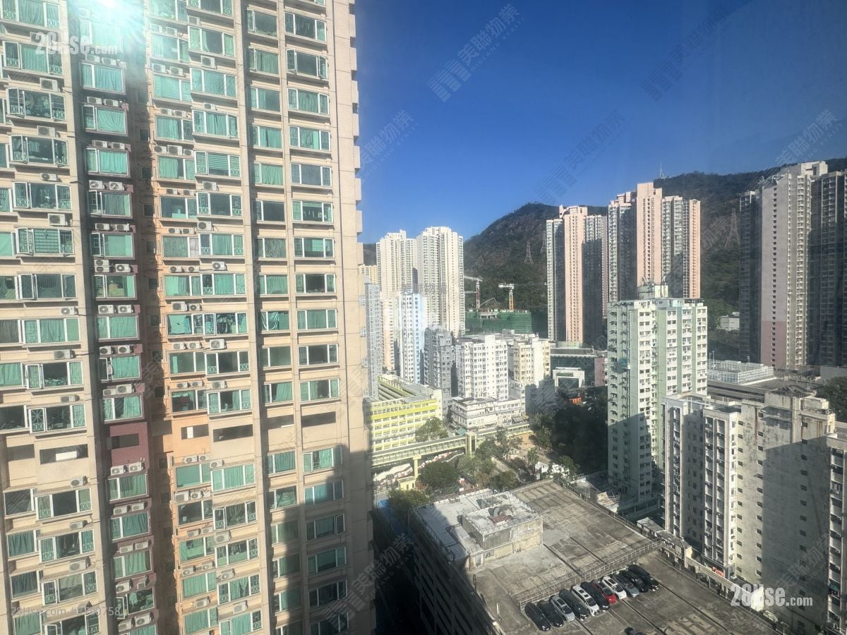 Po Sing Centre Sell 2 Bedrooms , 1 Bathroom 362 ft²