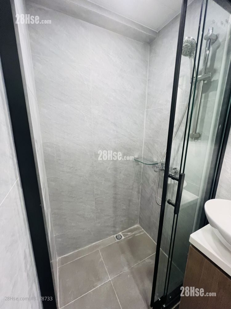 单幢楼房 租盘 开放式间隔 , 1 浴室 150 平方尺