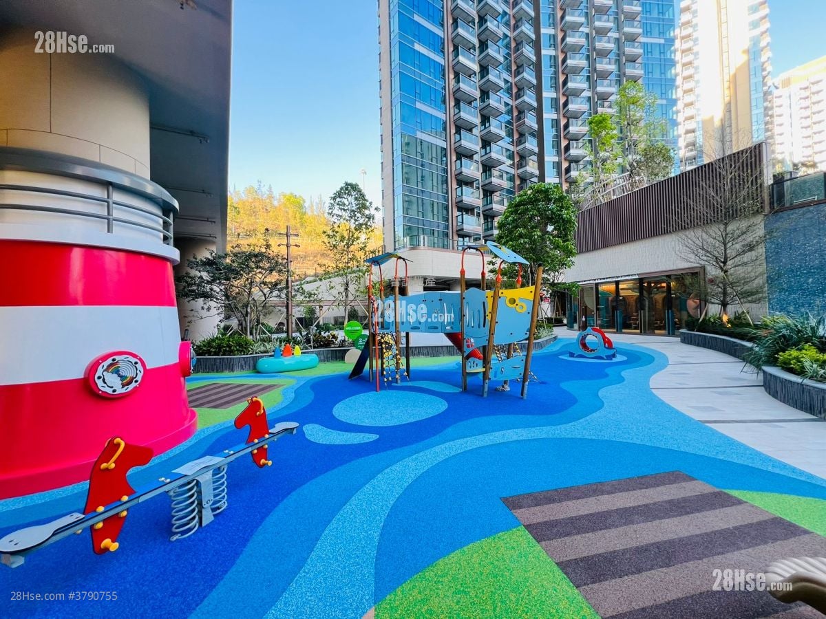 Gold Coast Bay Sell 1 Bedroom , 1 Bathroom 306 ft²