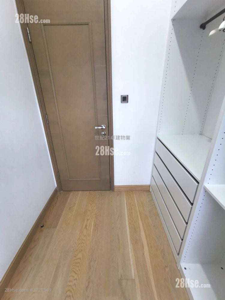 维港星岸 售盘 3 房 , 2 浴室 731 平方尺