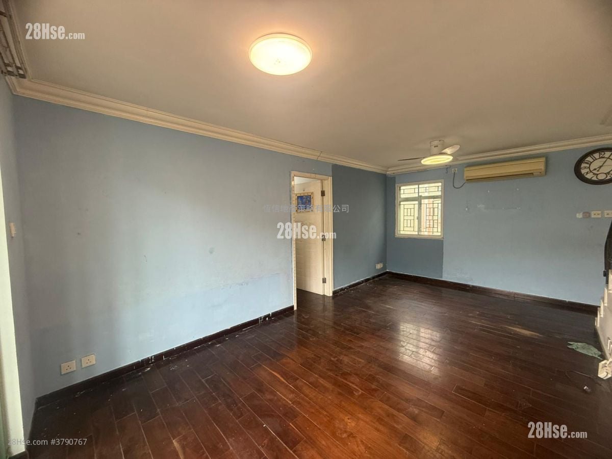 Village Sell 630 ft²