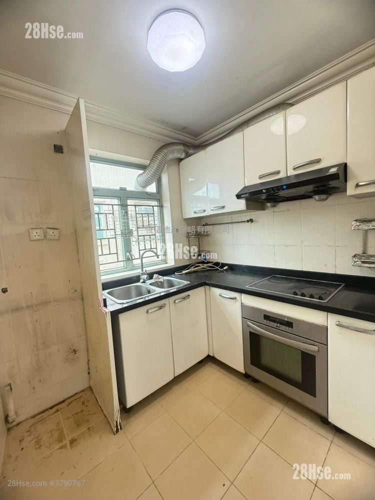 Village Sell 630 ft²