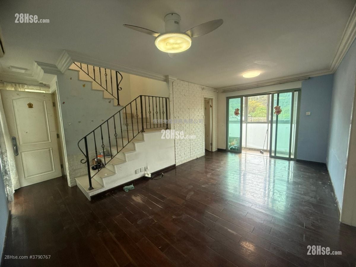 Village Sell 630 ft²