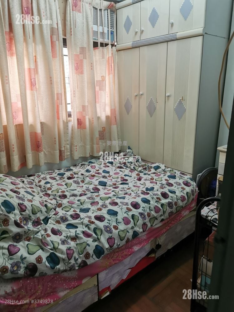 葵景大廈 售盤 2 房 , 1 浴室 358 平方呎