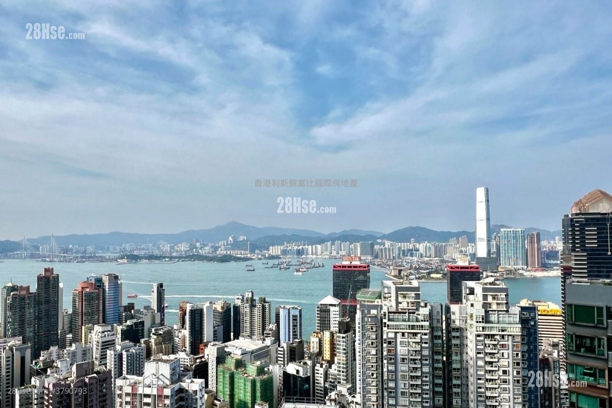 Alassio Rental 2 Bedrooms , 2 Bathrooms 1,010 ft²