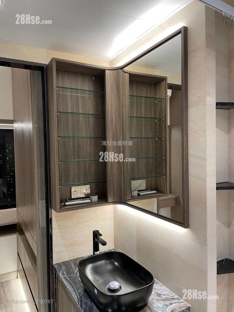 Mayfair Gardens Sell 2 Bedrooms , 1 Bathroom 360 ft²