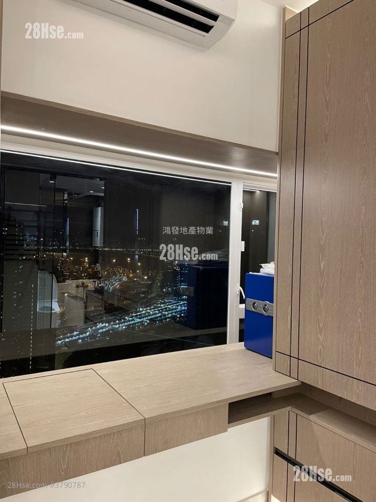 Mayfair Gardens Sell 2 Bedrooms , 1 Bathroom 360 ft²