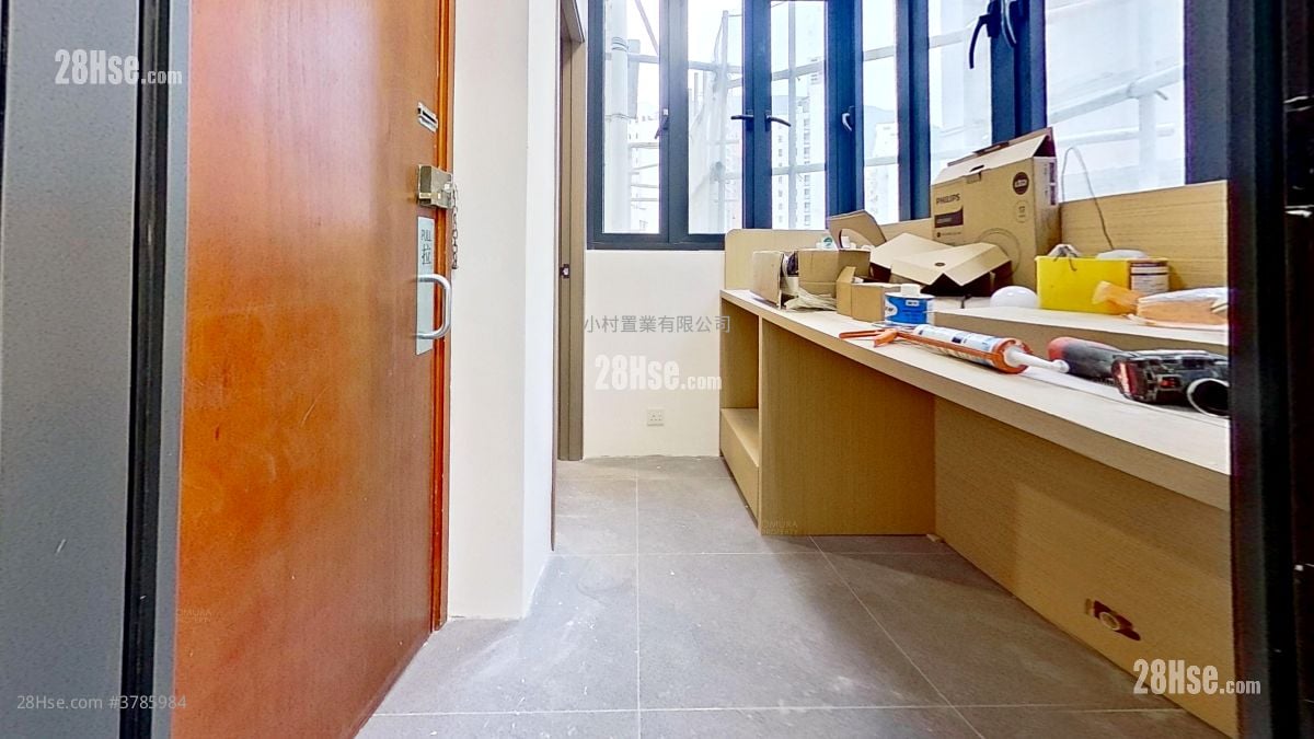 日月大厦 租盘 3 房 , 2 浴室 985 平方尺