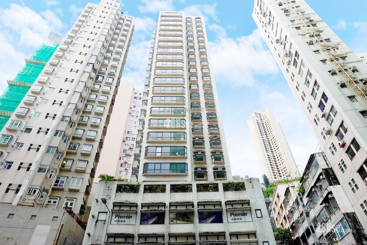 大厦外观: 日月大厦 租盘 3 房 , 2 浴室 985 平方尺