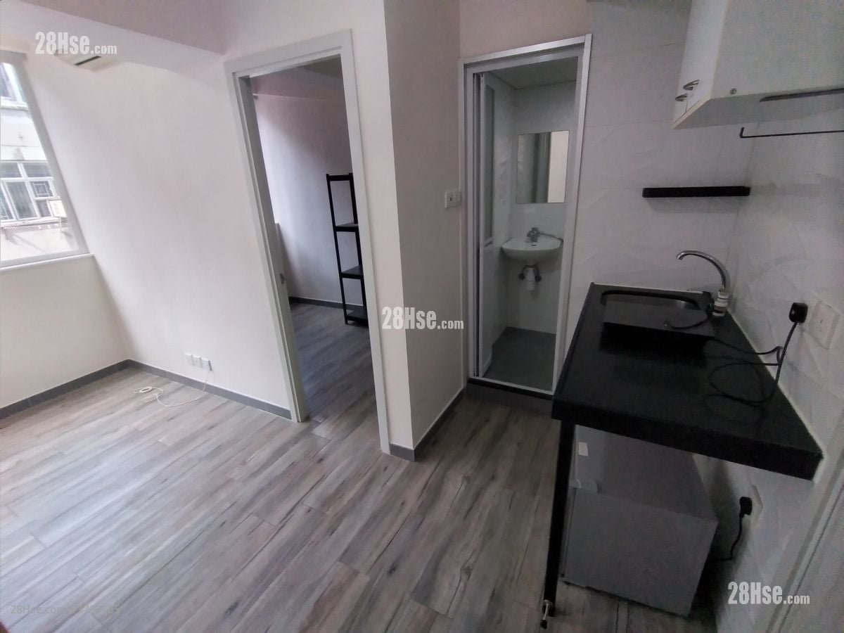 唐楼 租盘 1 浴室 145 平方尺