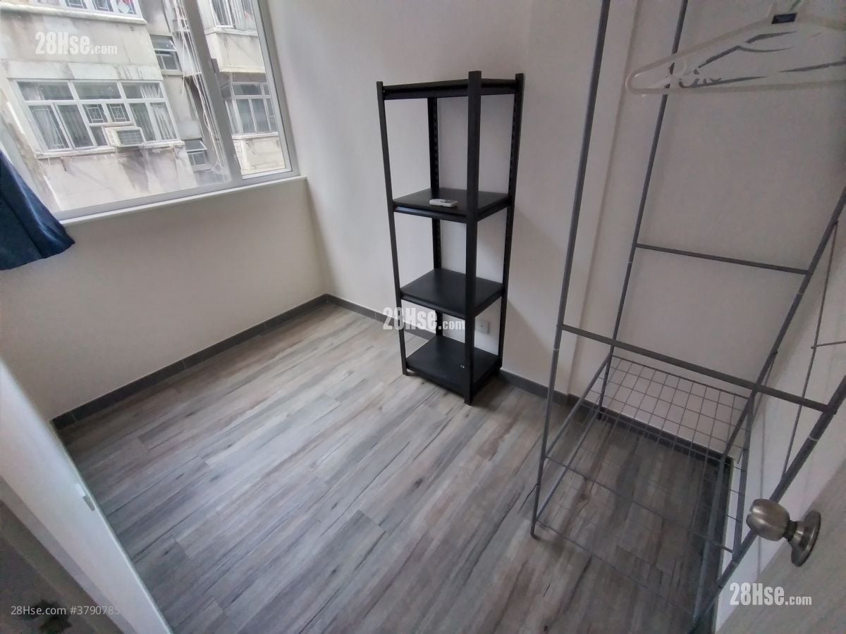 唐楼 租盘 1 浴室 145 平方尺
