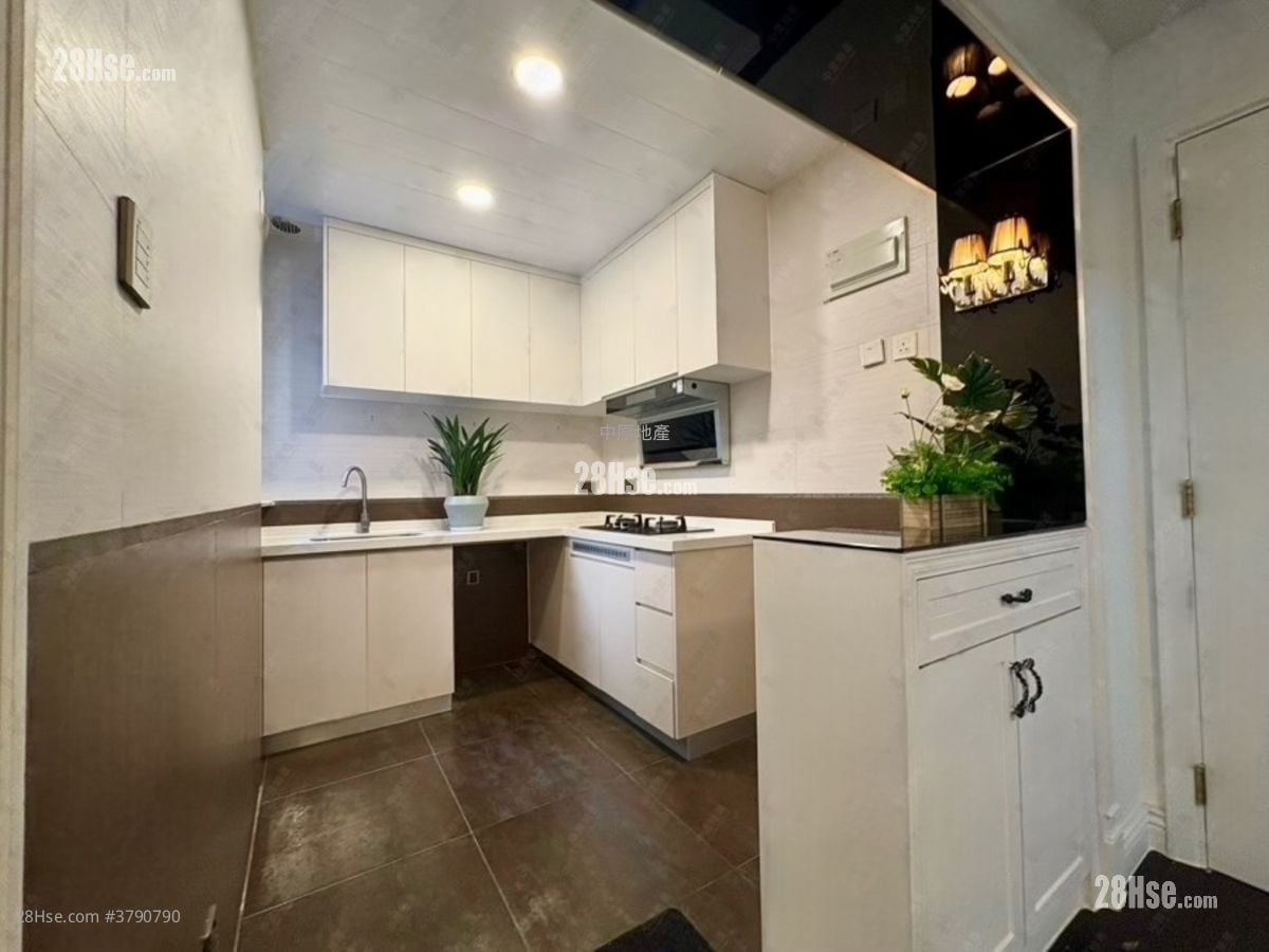 帝景峰 租盘 645 平方尺