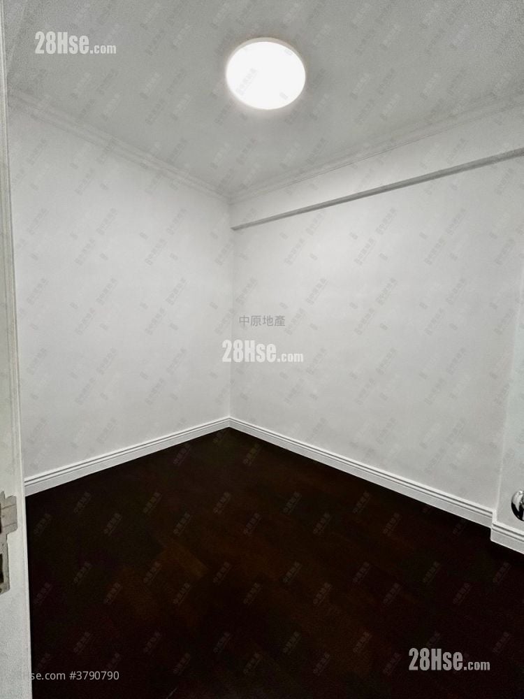 帝景峰 租盘 645 平方尺