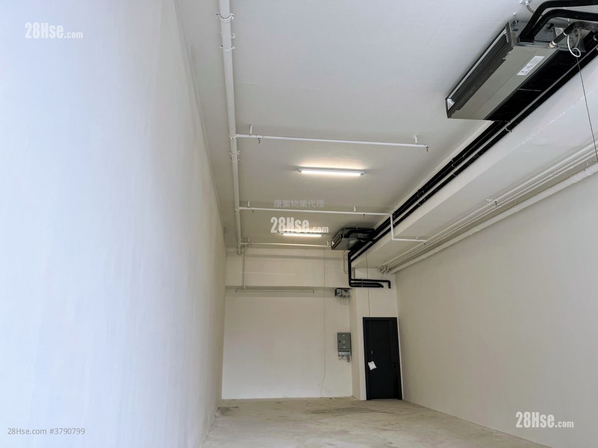 Dr. Kong Centre Rental 4 Toilets