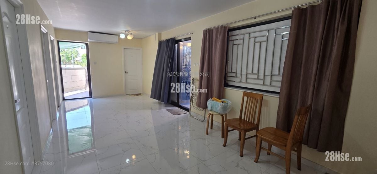 Village Sell 3 Bedrooms , 2 Bathrooms 700 ft²