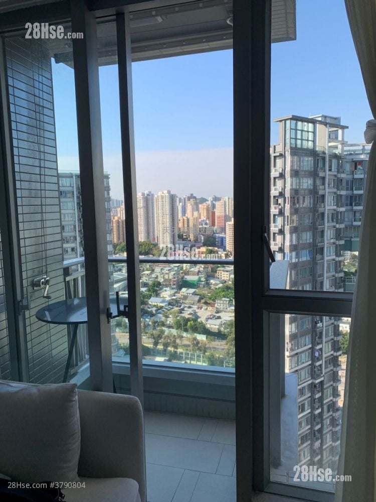 The Reach Sell 2 Bedrooms , 1 Bathroom 403 ft²