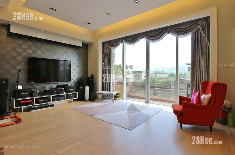 比华利山别墅 售盘 5+ 房 , 2 浴室 2,031 平方尺