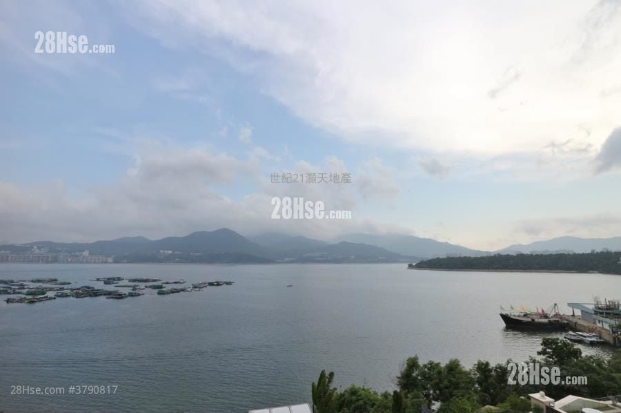 比华利山别墅 售盘 5+ 房 , 2 浴室 2,031 平方尺