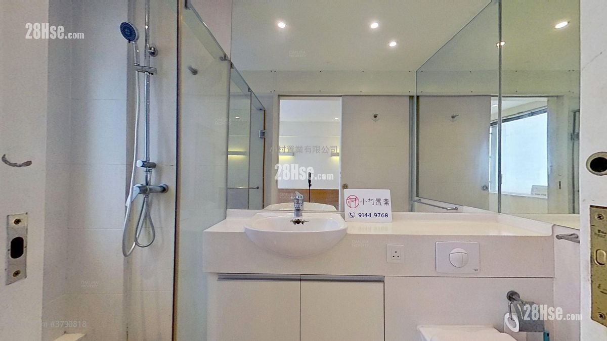 浴室: 水坑口街14-16号 租盘 1 房 , 1 浴室 401 平方尺