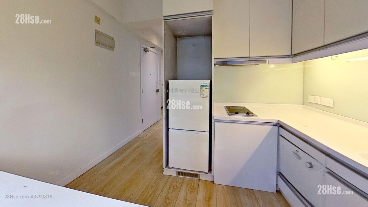 浴室: 水坑口街14-16号 租盘 1 房 , 1 浴室 401 平方尺