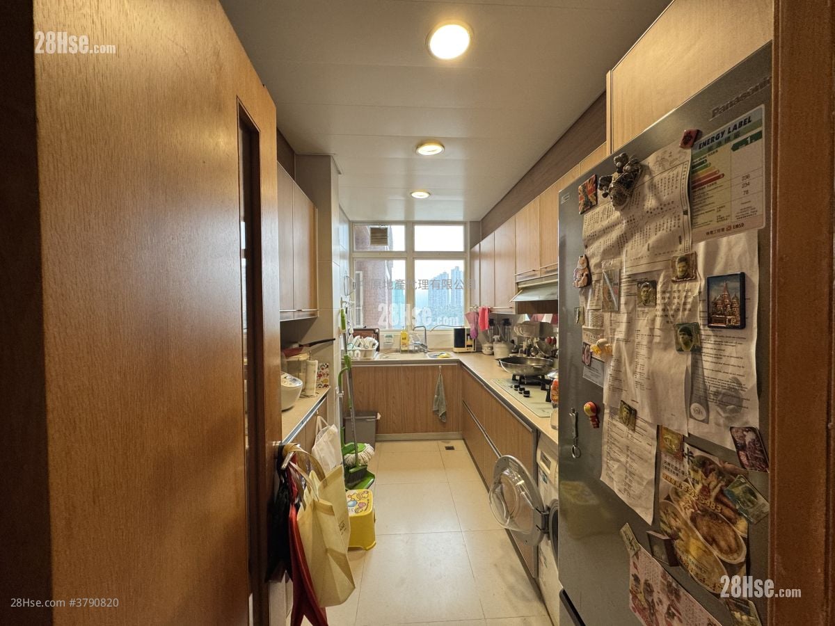 晋名峰 售盘 4 房 , 3 浴室 1,102 平方尺