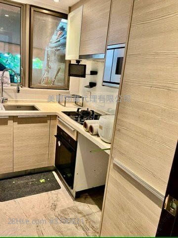 Mayfair By The Sea Rental 2 Bedrooms , 1 Bathroom 610 ft²