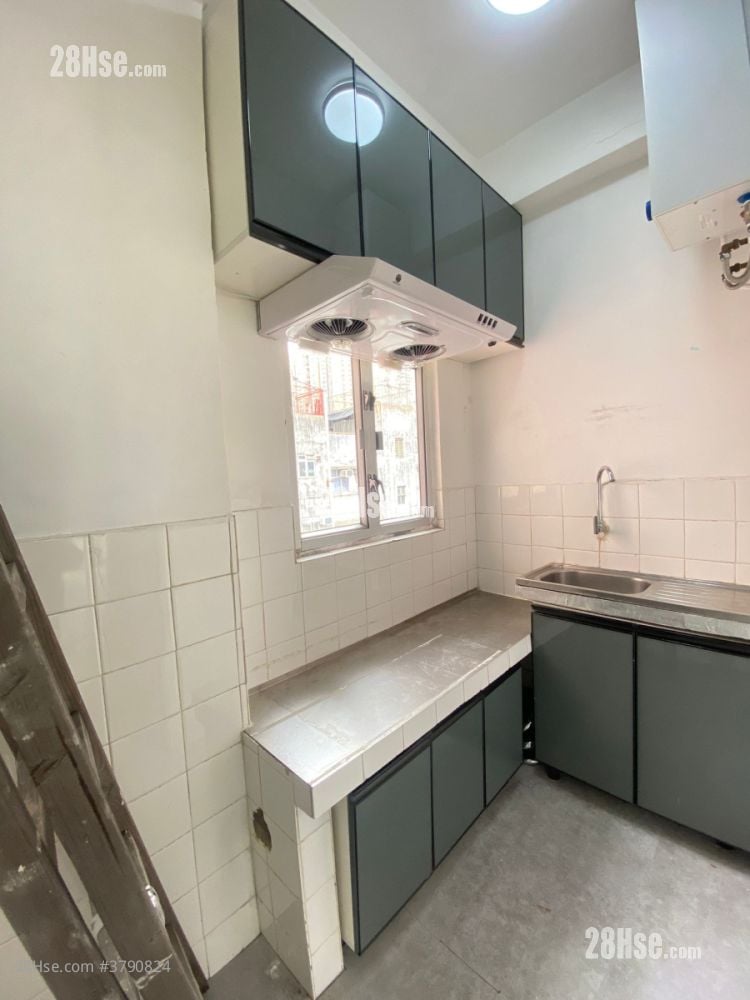 靖远楼 租盘 2 房 , 1 浴室 298 平方尺