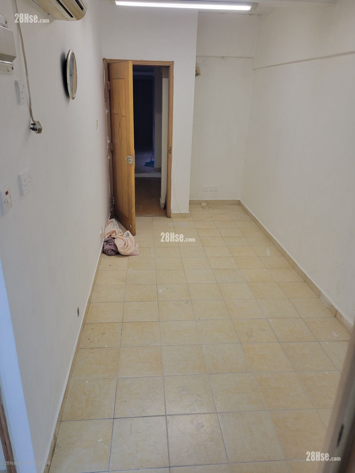 唐楼 租盘 2 房 , 1 浴室 280 平方尺