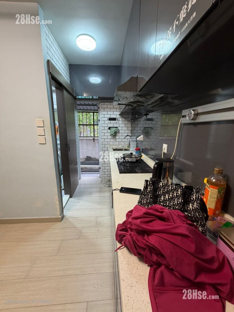 Mei Hing Mansion Sell 1 Bedroom , 1 Bathroom 320 ft²