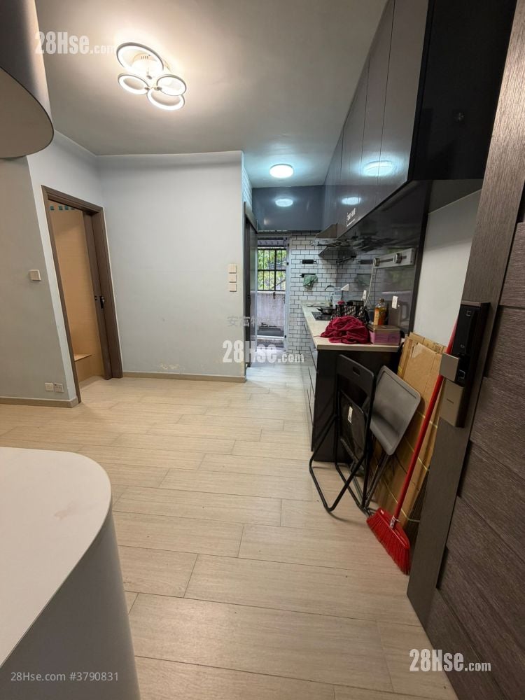 Mei Hing Mansion Sell 1 Bedroom , 1 Bathroom 320 ft²
