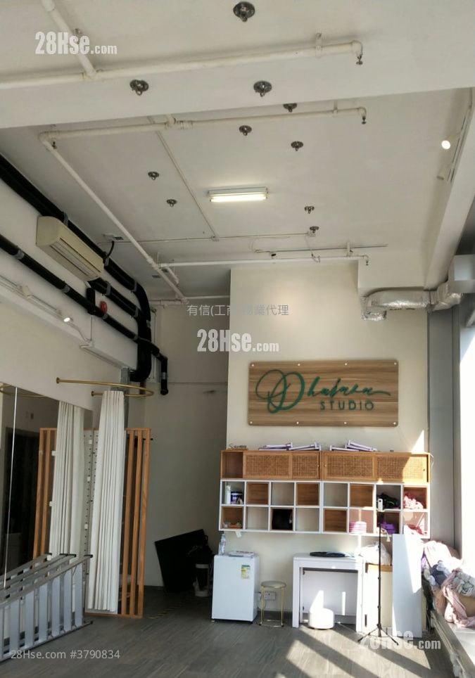 W668 Rental 1 Toilet