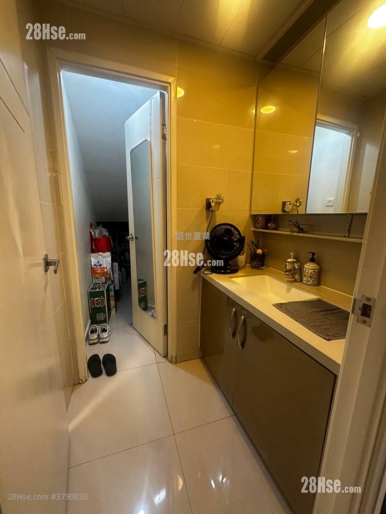 沙田豪苑 售盘 4 房 , 2 浴室 1,400 平方尺