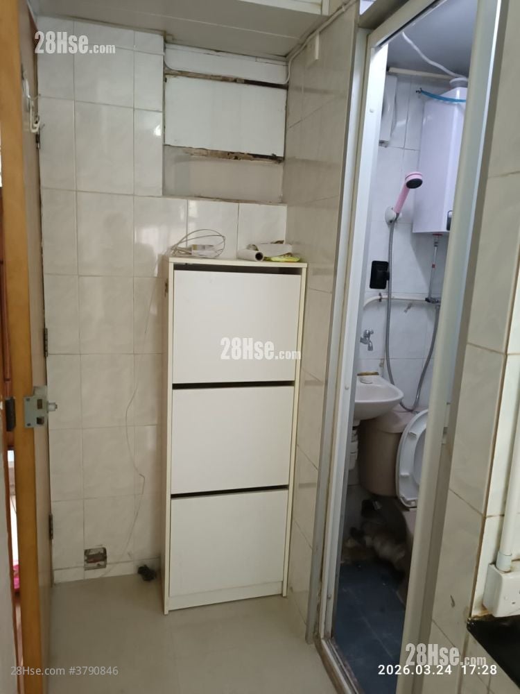 Wan Hon Mansion Rental Studio , 1 Bathroom 130 ft²
