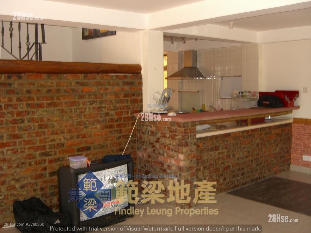 塘福村 售盘 4 房 , 3 浴室 2,100 平方尺