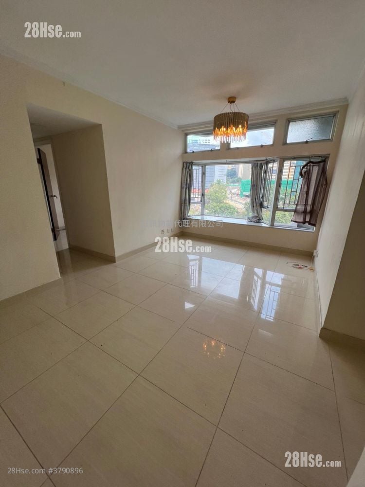 Riviera Gardens Rental 2 Bedrooms , 1 Bathroom 510 ft²