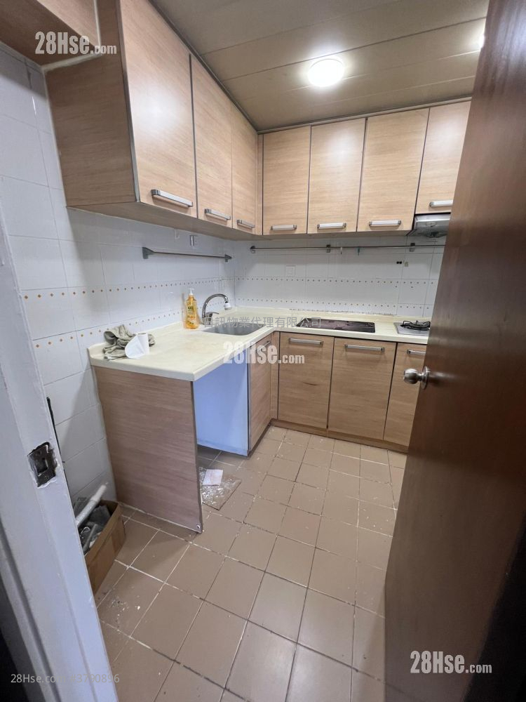 Riviera Gardens Rental 2 Bedrooms , 1 Bathroom 510 ft²