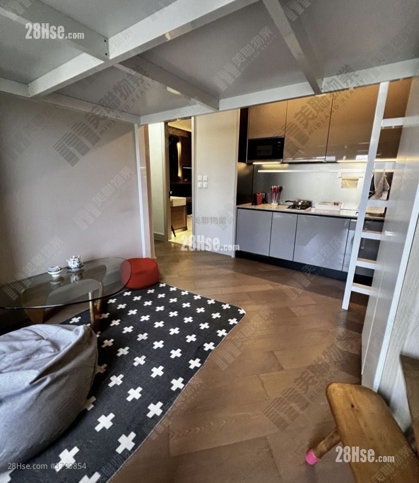 Eden Manor Rental 276 ft²