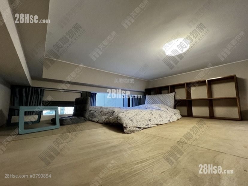 Eden Manor Rental 276 ft²