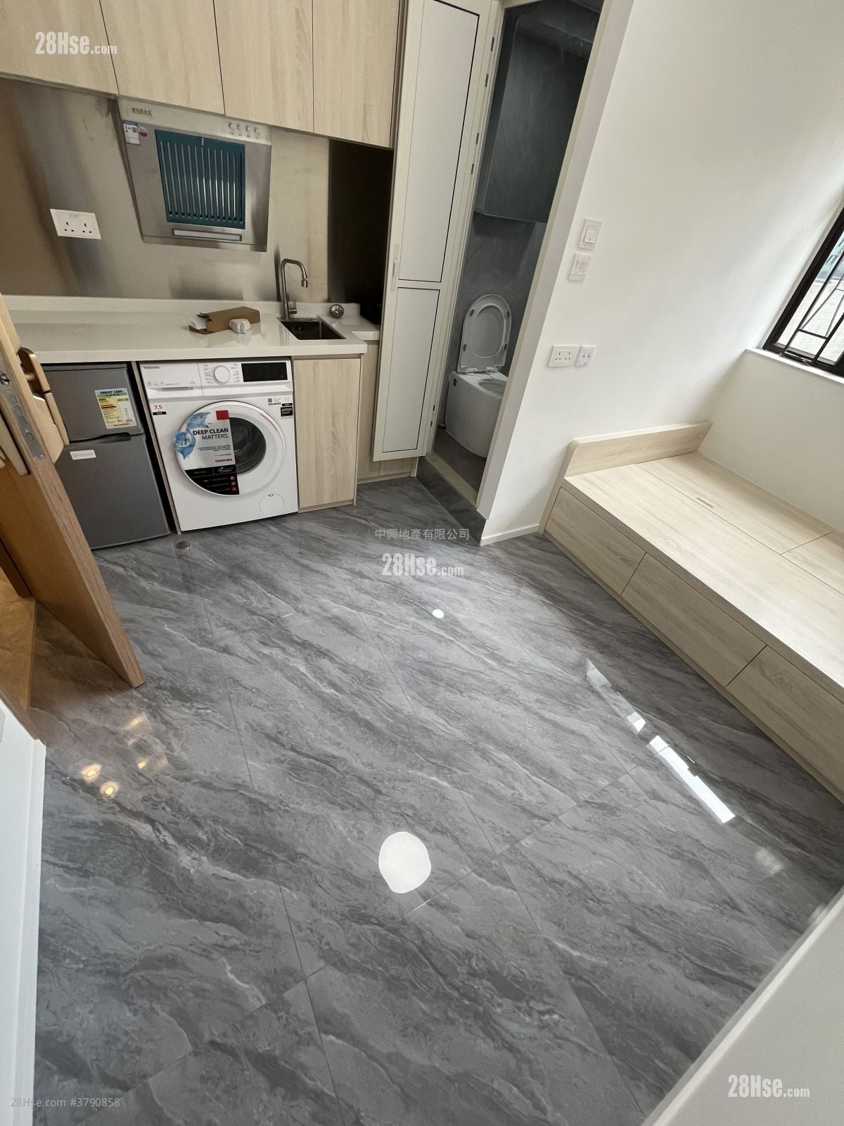 馀庆大厦 租盘 开放式间隔 , 1 浴室 180 平方尺