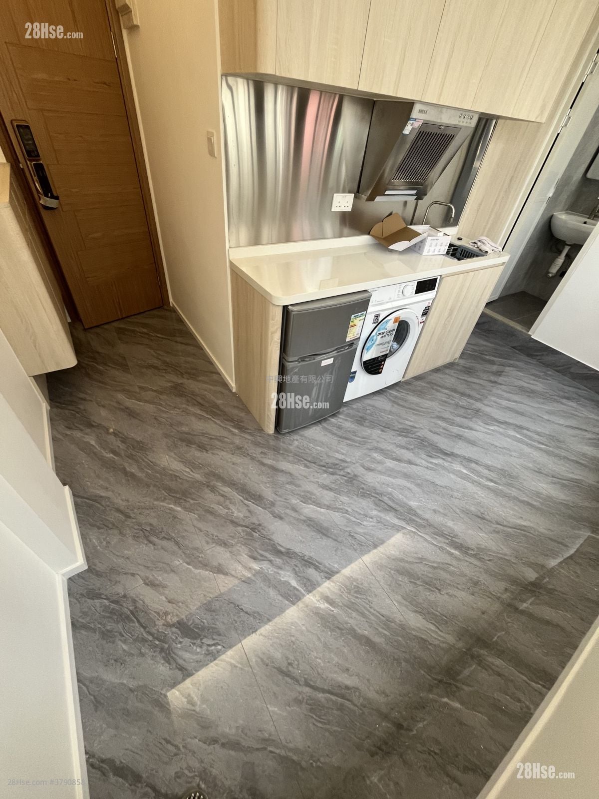 馀庆大厦 租盘 开放式间隔 , 1 浴室 180 平方尺