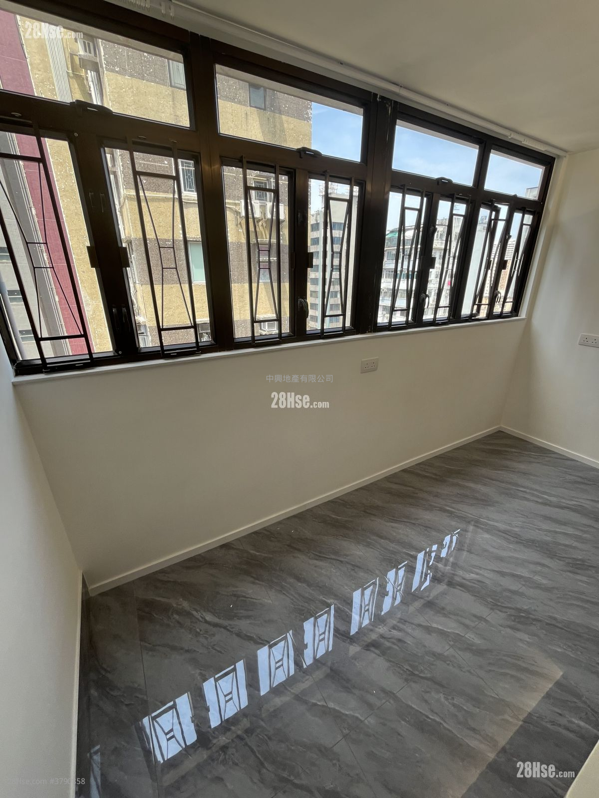 馀庆大厦 租盘 开放式间隔 , 1 浴室 180 平方尺