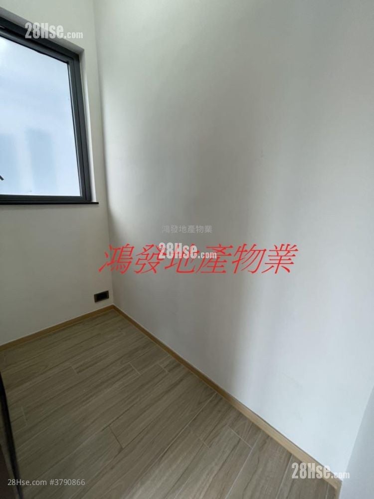 Cetus Square Mile Rental 1 Bedroom , 1 Bathroom 308 ft²