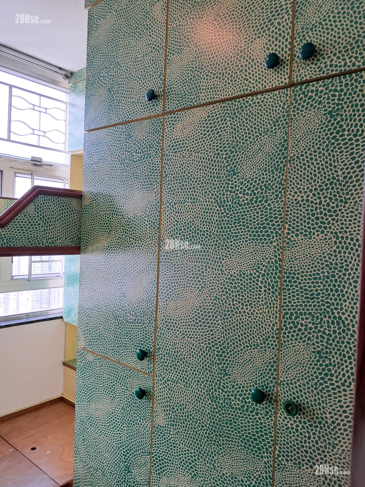 Siu Kwai Court Rental 2 Bedrooms , 1 Bathroom 385 ft²